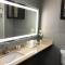 Days Inn & Suites by Wyndham Port Arthur - Port Arthur