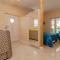 Beachfront House with Private Jacuzzi and Garden Zadar