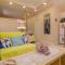 Beachfront House with Private Jacuzzi and Garden Zadar