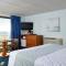 Sea Crest Inn