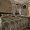 Shoestring Cave House