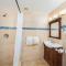 Lime Tree Bay Resort - إسلامورادا