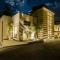 Haus Gregori Modern & Central Stay in Vineyard with Rooftop & Served Breakfast