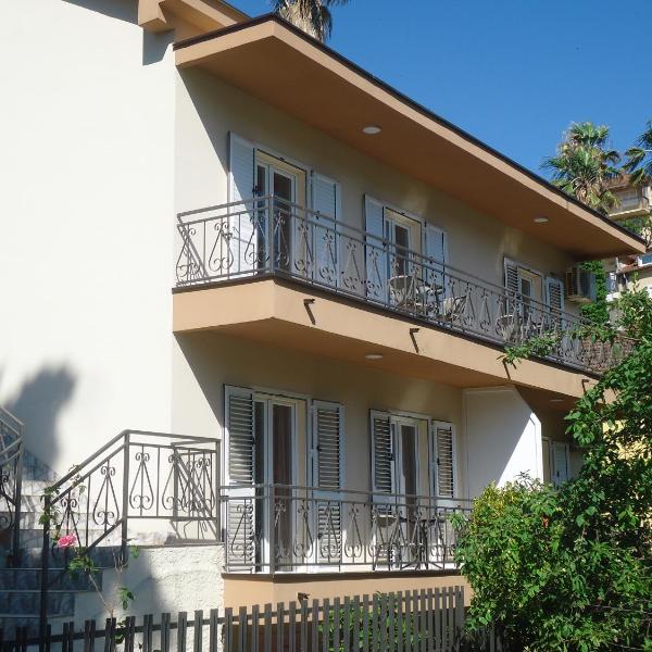 Apartments Forte Mare