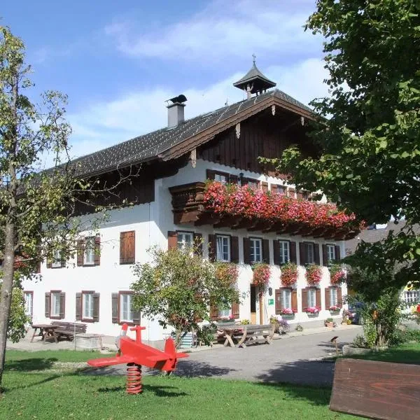 Ferienhof HINTERSTRASSER, hotell sihtkohas Mondsee