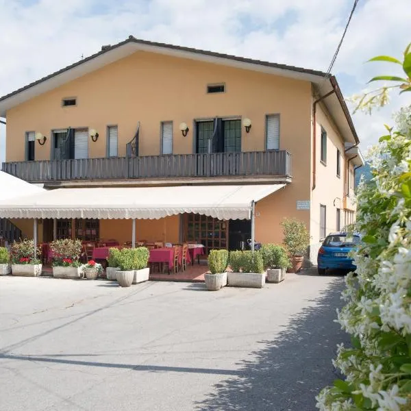 Hotel Tre Castelli, hotel in Gallicano