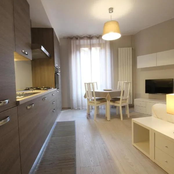 Appartamenti al Rizzo dei Santi, hôtel à Lovere