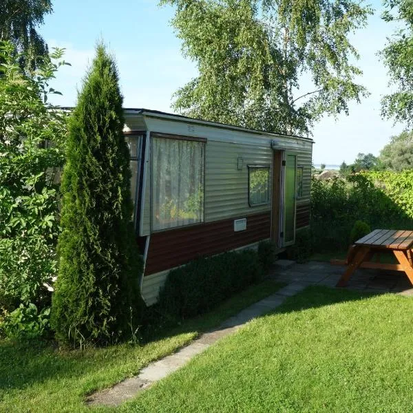 Camping Pod Żaglem, hotel em Mielno