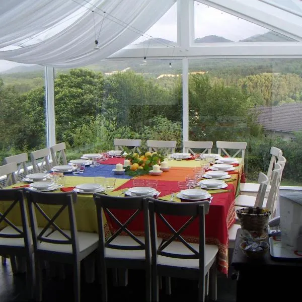 Hotel Rural Casa Roja, hotel in Cadavedo