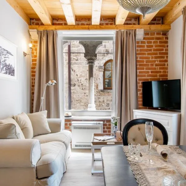 Heritage suites Zanini, hotel in Hvar