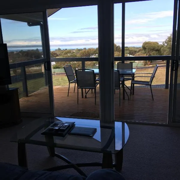 Kangaroo Island Bayview Villas, Hotel in Kingscote