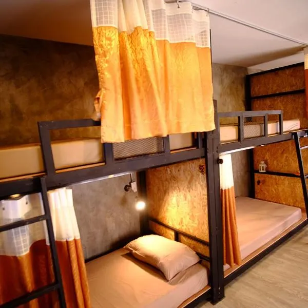 Nap Corner hostel, hotel in Phitsanulok