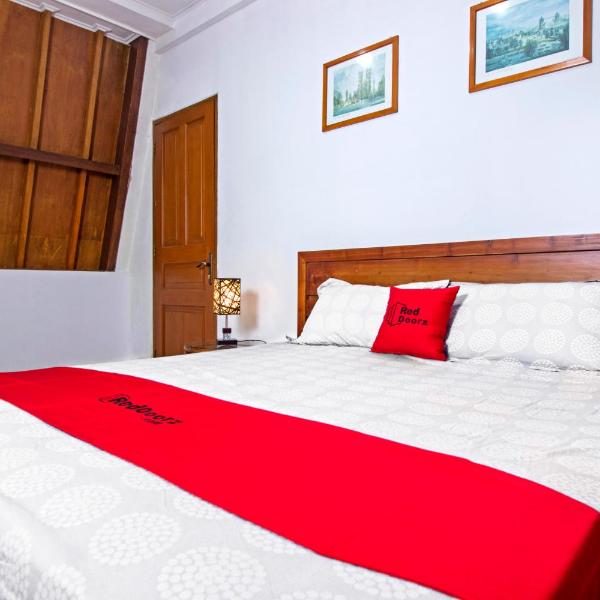 RedDoorz Plus near Parahyangan University