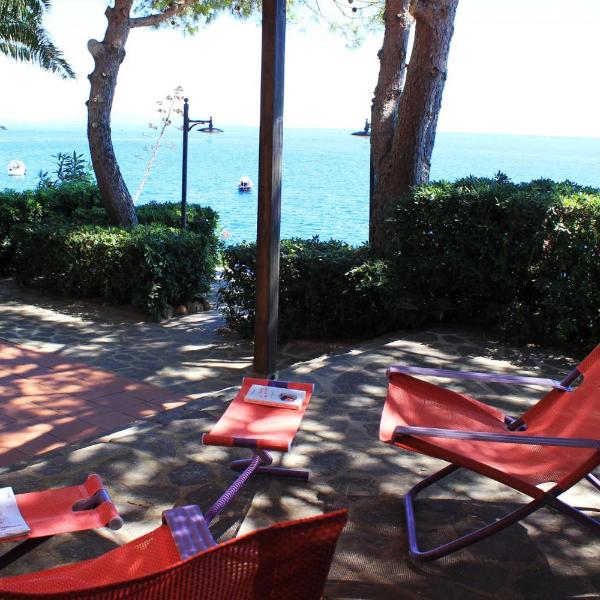 Fascinosa casa sul mare in posizione mozzafiato