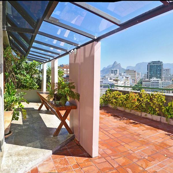 Ipanema's Beautiful Penthouse