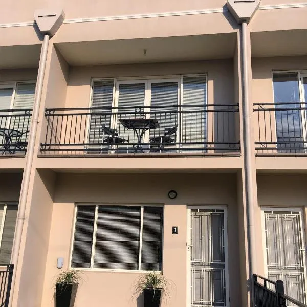 Travers Street Apartment, ξενοδοχείο σε Wagga Wagga