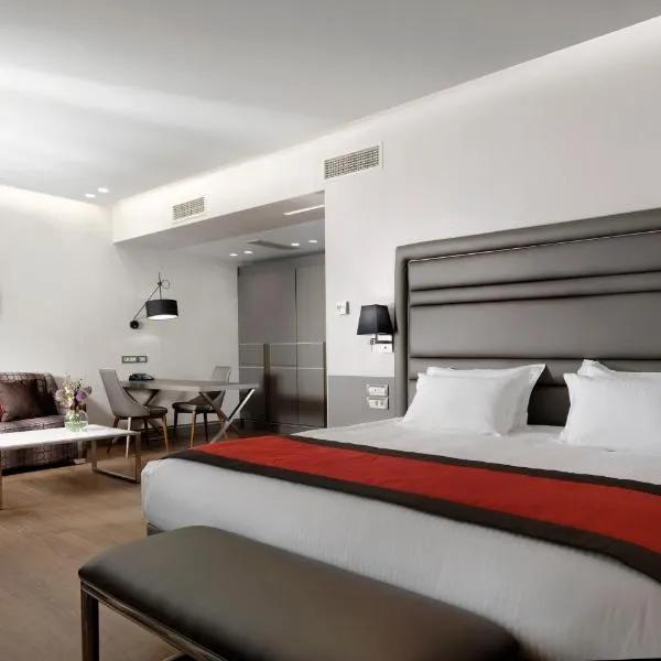 Holiday Suites , ξενοδοχείο στην Αθήνα