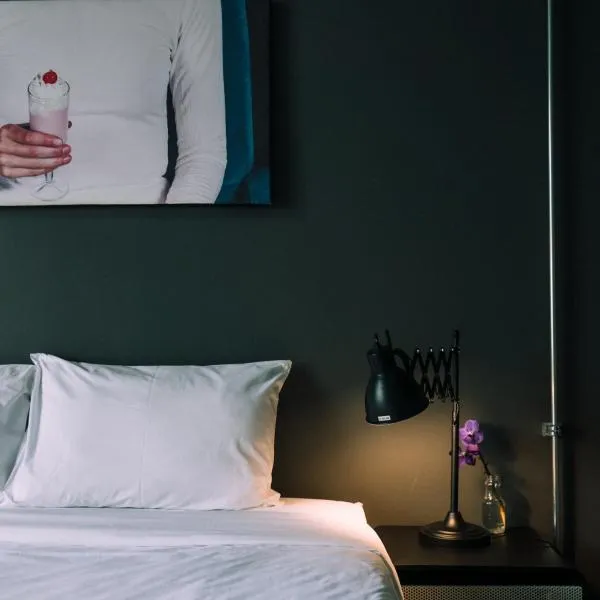 J Poshtel Chiangmai – hotel w mieście Chiang Mai