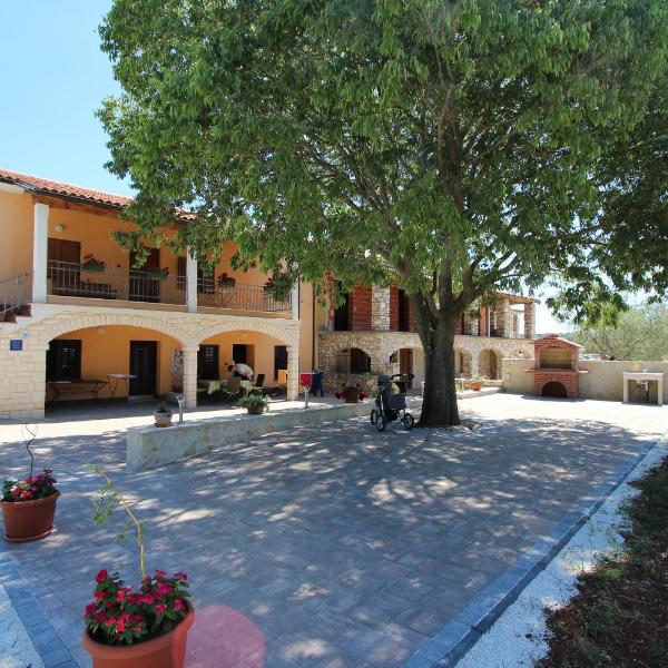 Apartments Luna