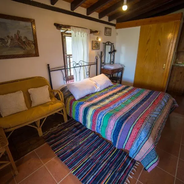 Hatzikyprianou Museum Studio, hotel in Lazania