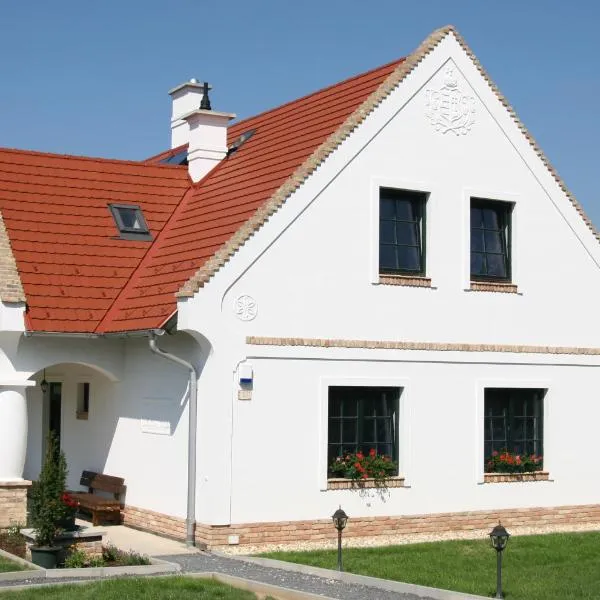 Pálos Resort, ξενοδοχείο σε Zalacsany