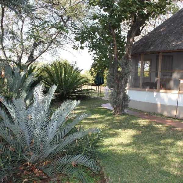 Kiaat Bungalows, hotel in Hazyview
