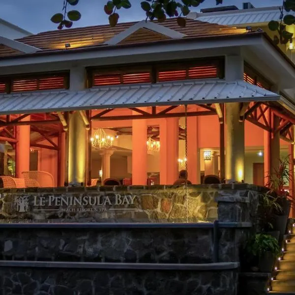 Le Peninsula Bay Beach Resort & Spa, hotel in Blue Bay