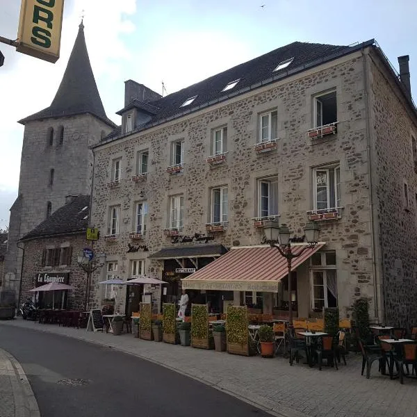 Hotel Le Saint Georges, מלון בRiom-ès-Montagnes