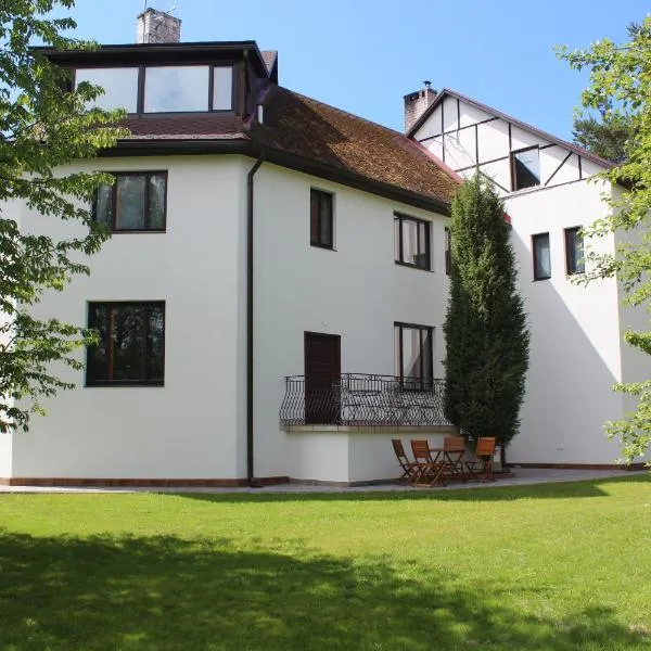 Villa Neubad, ξενοδοχείο σε Saulkrasti