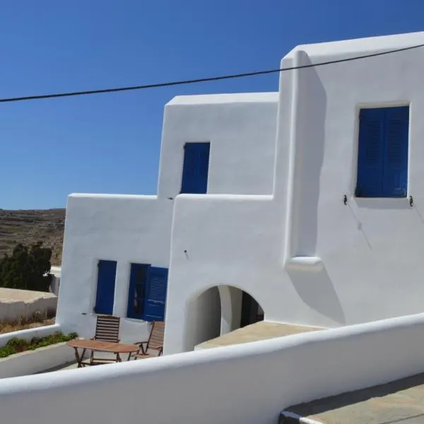 Superb view House-Sikinos Island-Chorio, hotel in Síkinos