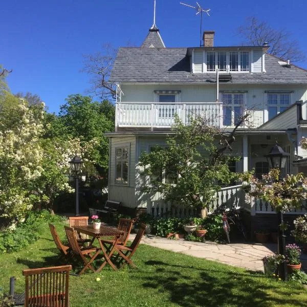 Villa Verdi, hotel v destinaci Borgholm