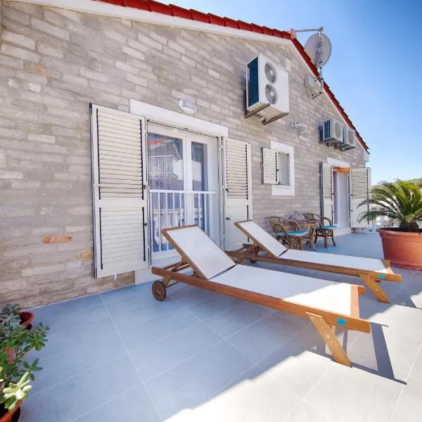 Apartments Dalmatino, hotell sihtkohas Rukavac