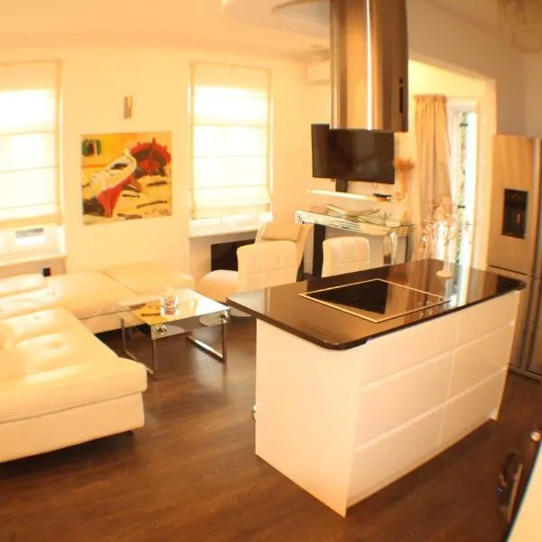 Apartment Amorino, hotel in Opatija