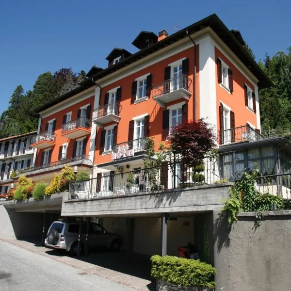 Viesnīca Hotel Villa Rosy pilsētā Premeno