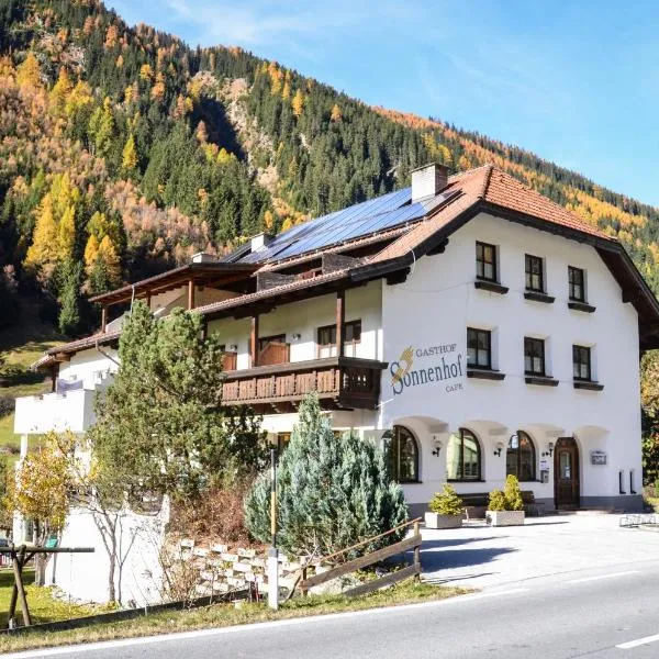 Sonnenhof - Apartments & Zimmer, hotel in Kaunertal