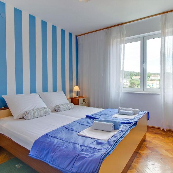 Room Milka