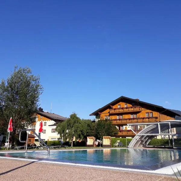 Landhotel Häuserl im Wald, hotell i Gröbming