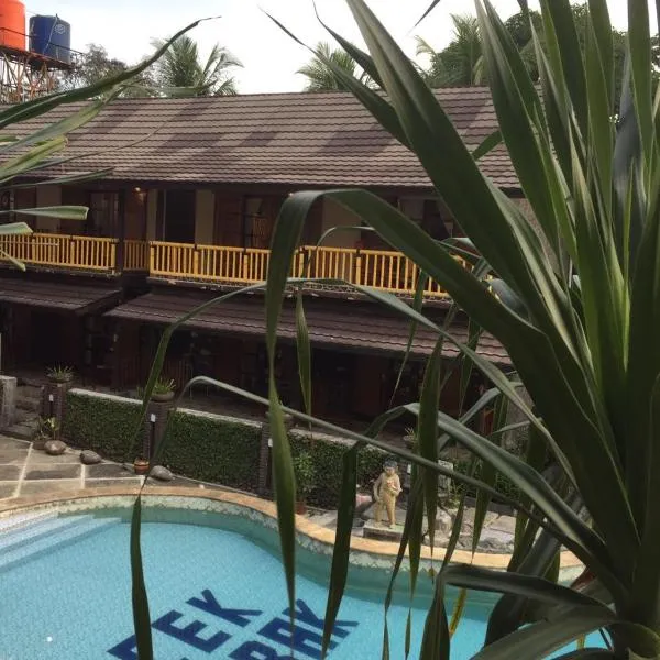 Grand Desa Resort, hotel in Cimaja