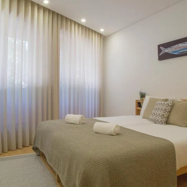 Spot Apartments Trindade, отель в Порту