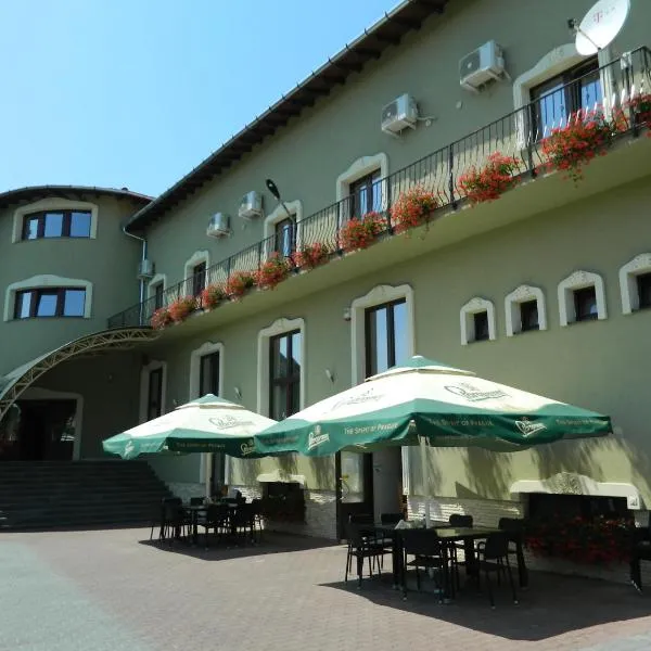 Liador, hotel in Câmpia Turzii