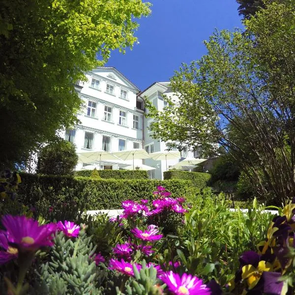 Hotel & Spezialitätenrestaurant zur Linde, hotel v destinaci Teufen