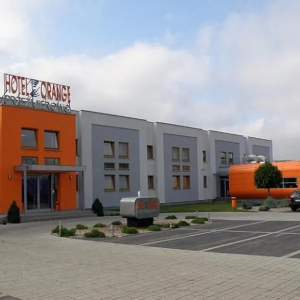 Hotel Orange Przeźmierowo, hotel en Przeźmierowo