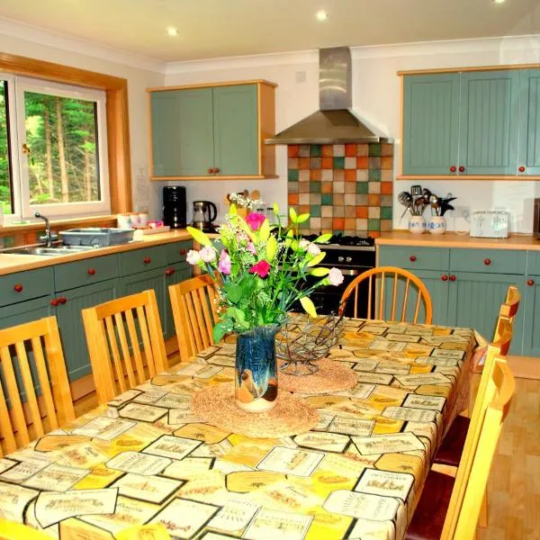 Torcroft Lodges, hotel in Drumnadrochit