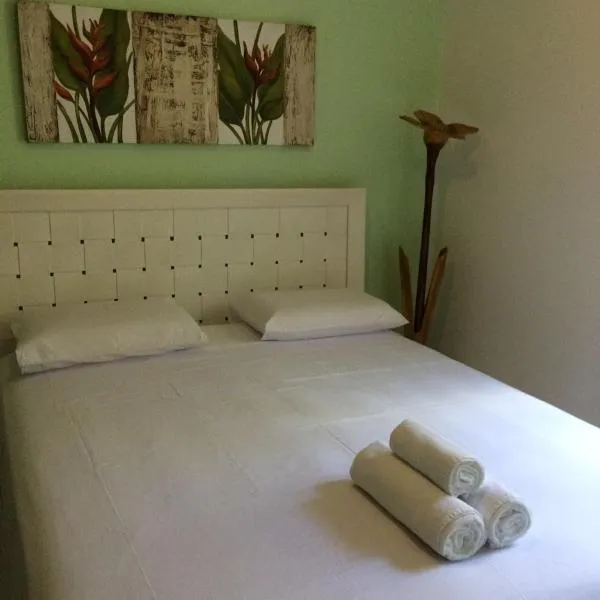 Suites Praia de Pernambuco, hotel no Guarujá