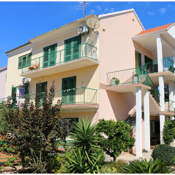 Apartments Lujo