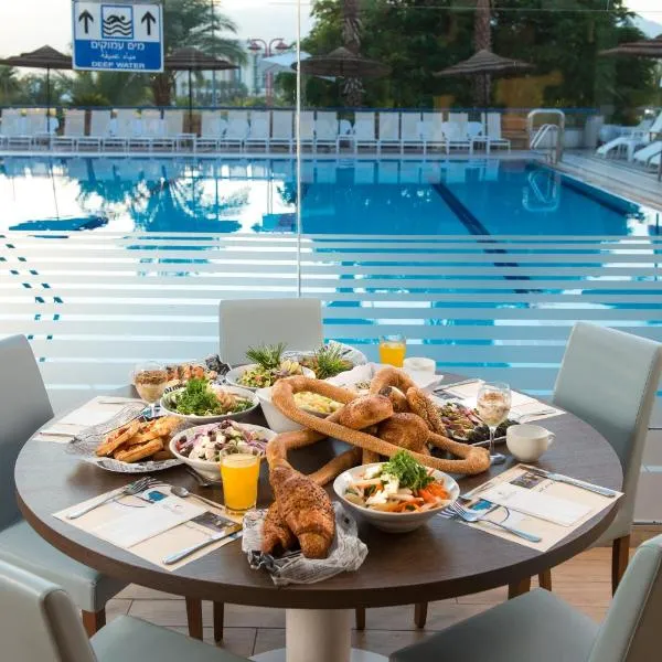 Hotel Astral Nirvana Club- Half Board，位于埃拉特的酒店