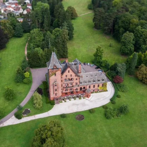 Gästehaus Schloss Saareck, hotel di Mettlach