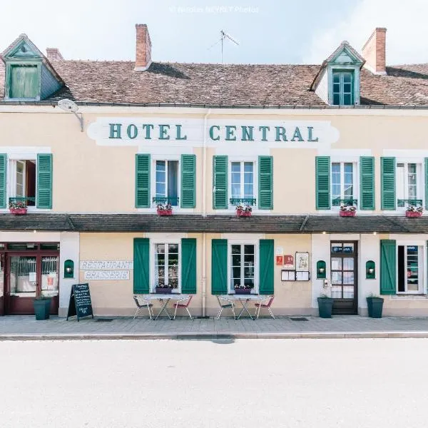 Hotel Le Central, hôtel à Boussac