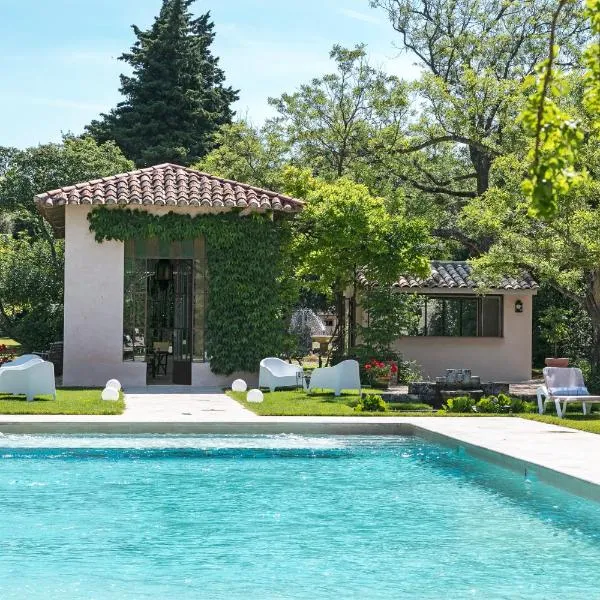 Demeures et Châteaux Hôtel L'Hermitage, ξενοδοχείο σε Pernes-les-Fontaines