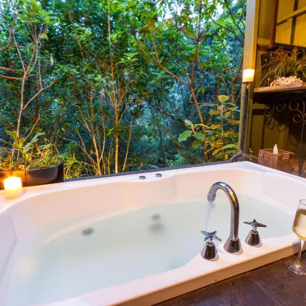 Wairua Lodge - Rainforest River Retreat, ξενοδοχείο σε Whitianga